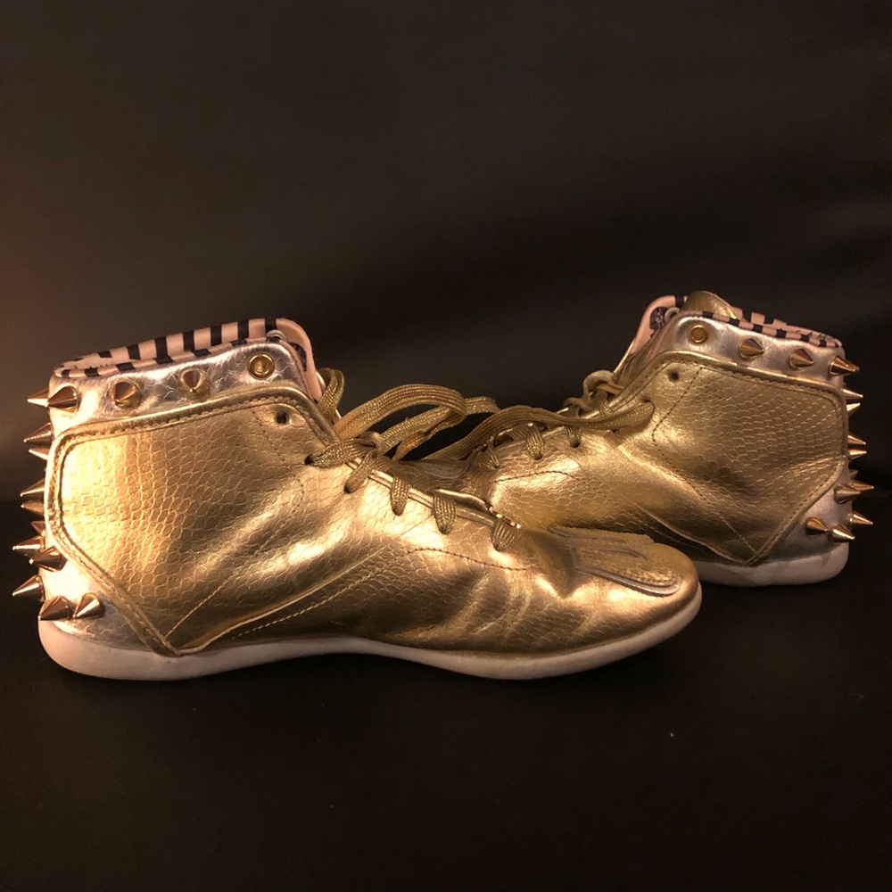 Gold snakeskin print Reebok x Melody Ehsani Betwixt Spike LOVE sneakers RARE 7.5